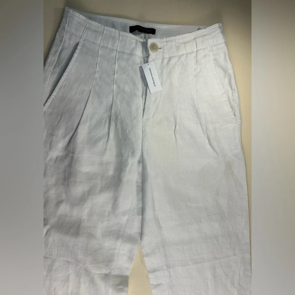 NEW Banana Republic Women's White Chinos SIZE 0